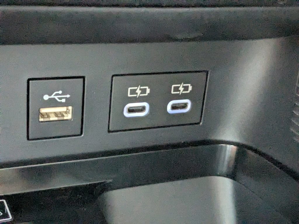 Certified 2025 Toyota Camry SE FWD image 21