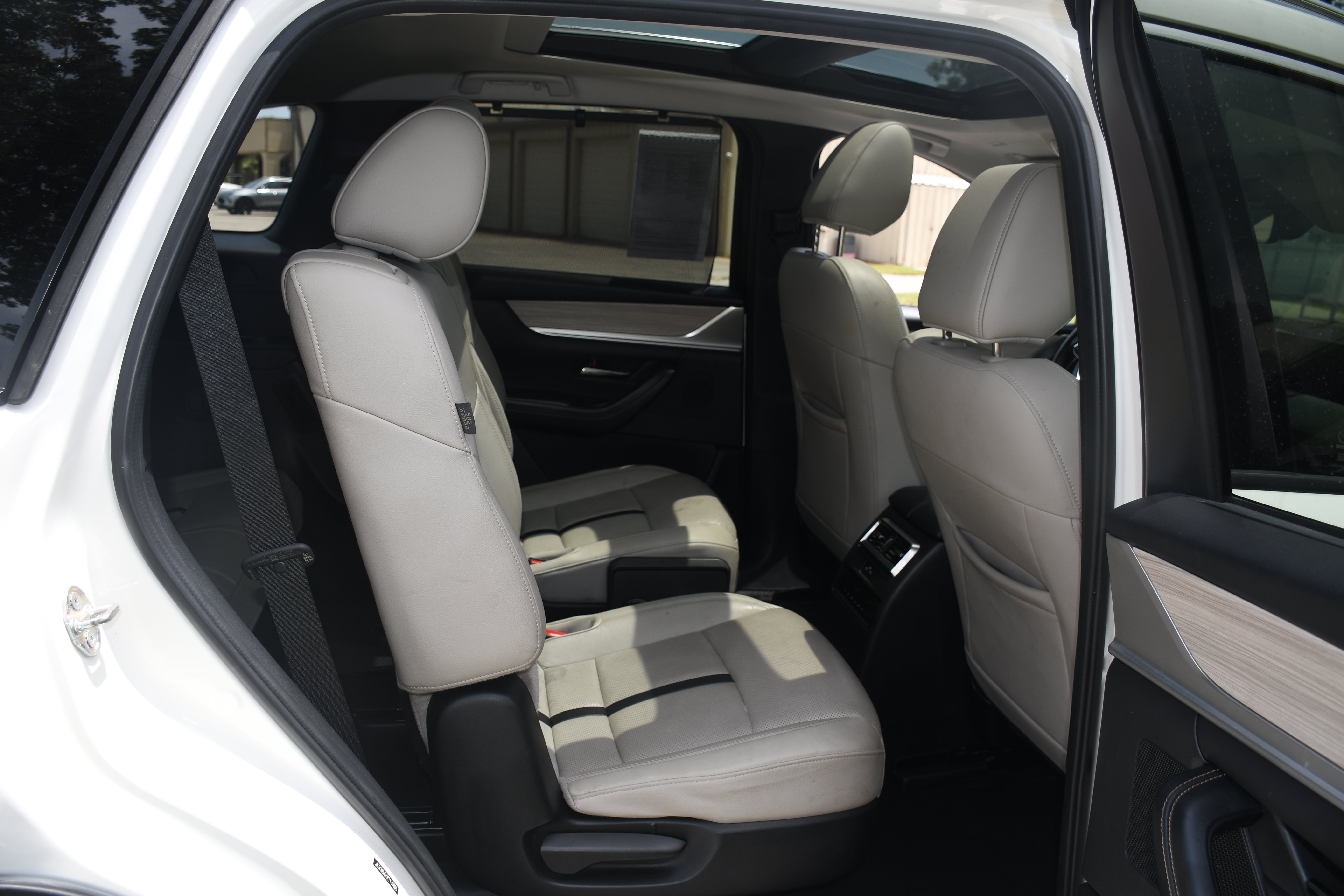 Used 2024 MAZDA CX-90 3.3 Turbo w/ Premium Package AWD/4WD image 19