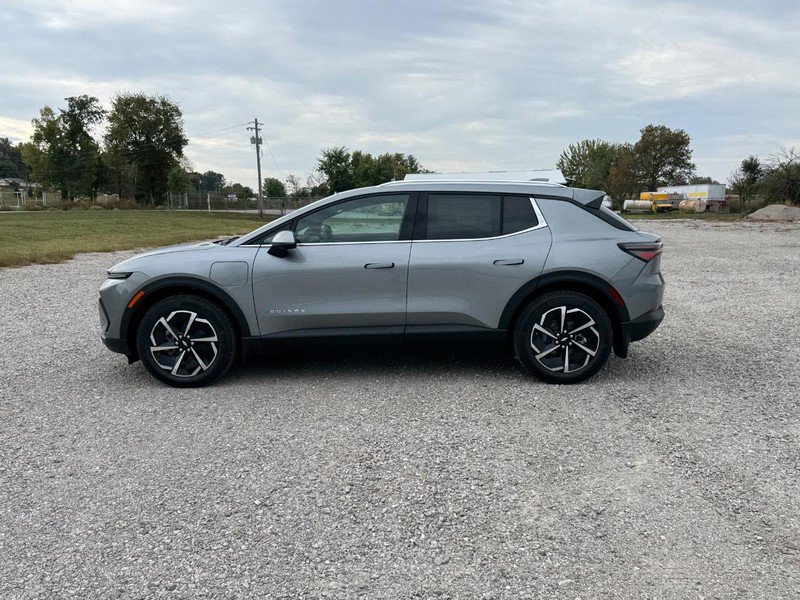 New 2026 Chevrolet Equinox EV LT FWD image 2