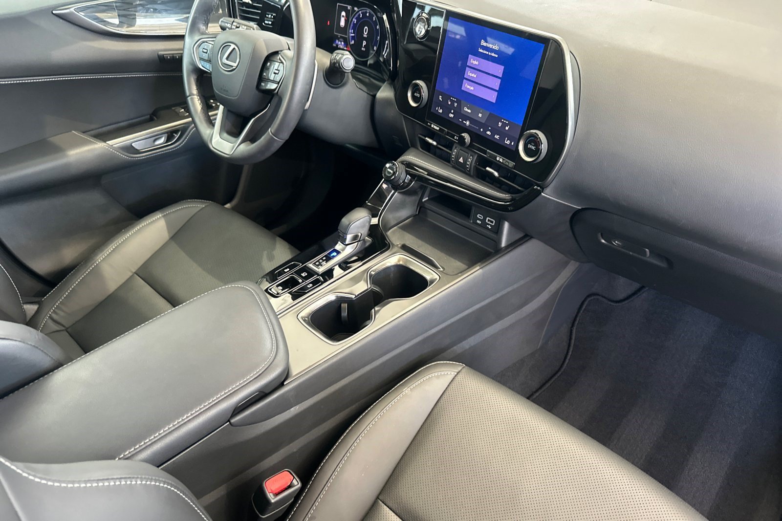 Used 2025 Lexus NX 250 FWD w/ Accessory Package (2T) image 20