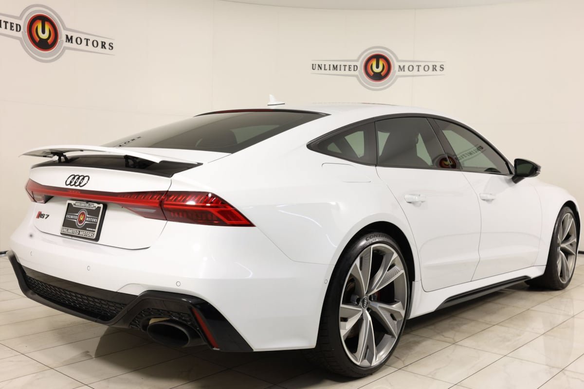 Used 2021 Audi RS 7 Sportback w/ Black Optic Package AWD/4WD image 3