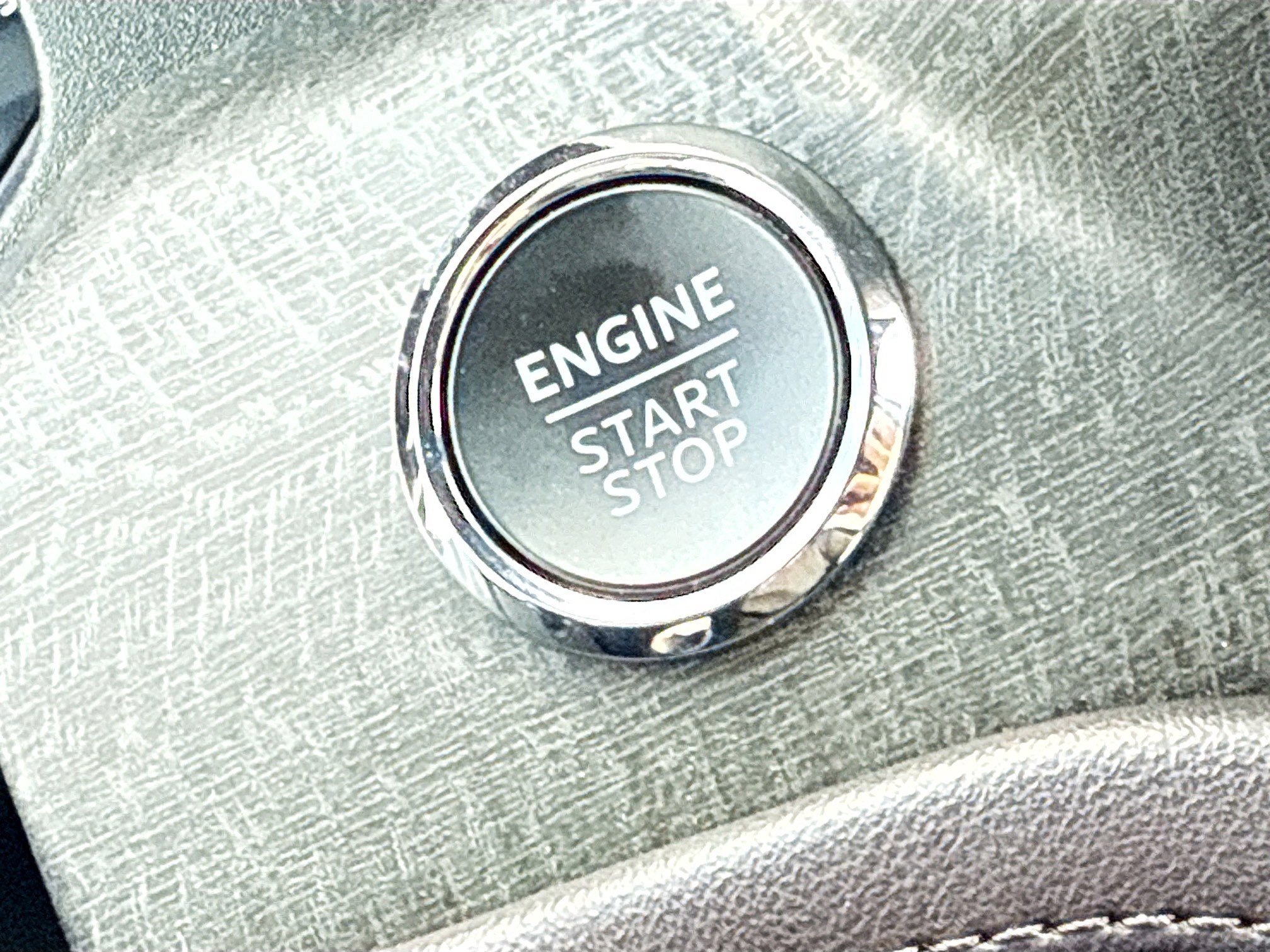 Used 2025 Ford Explorer Platinum RWD image 38