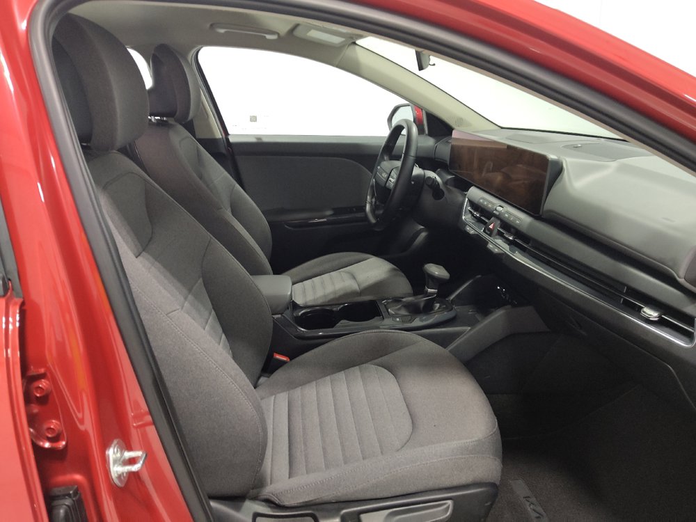 Used 2025 Kia K4 EX FWD image 21