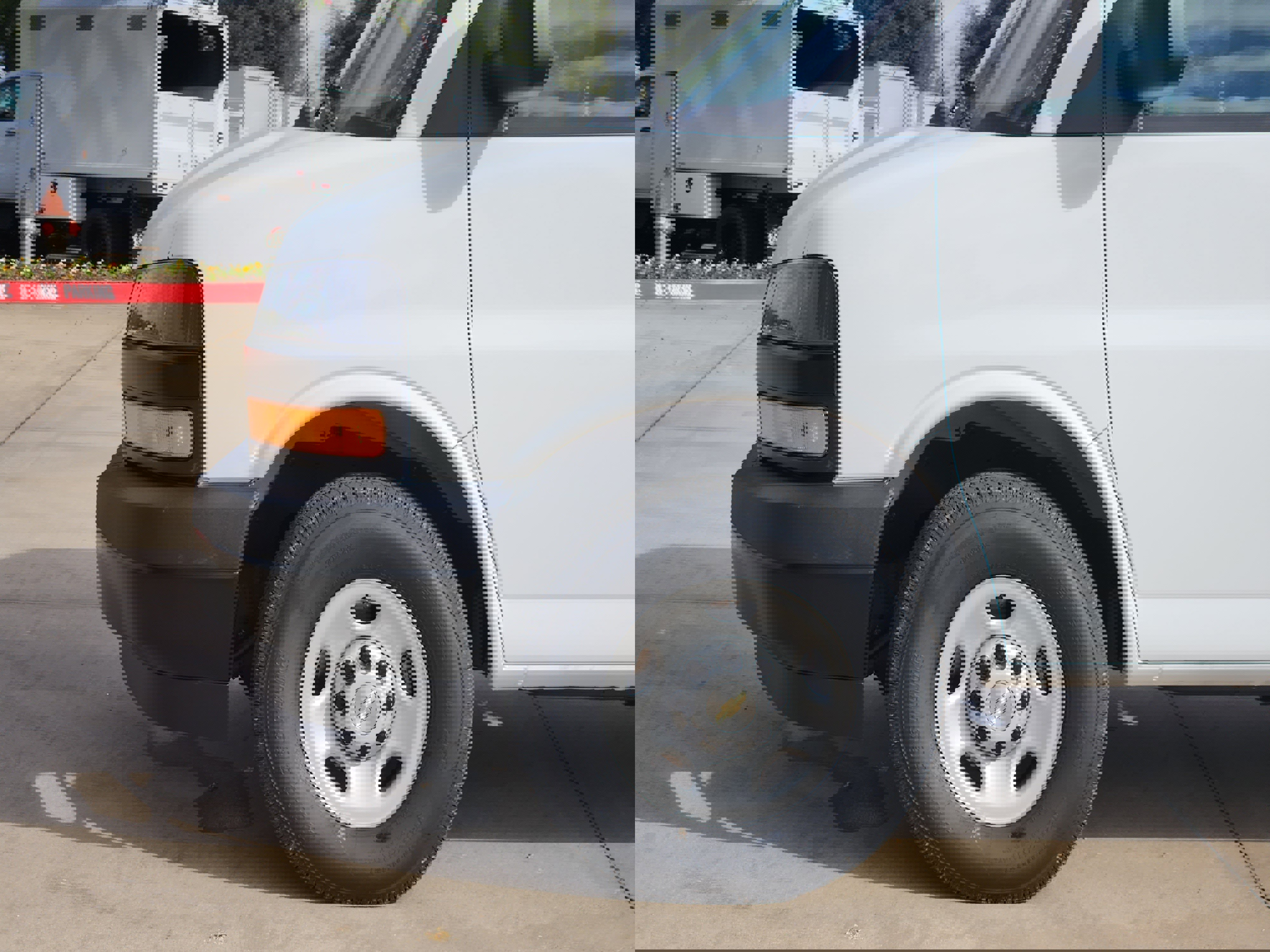 New 2025 Chevrolet Express 2500 Extended image 14