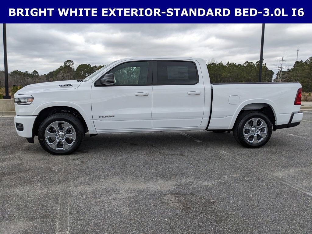 New 2026 RAM 1500 4x4 Crew Cab image 7