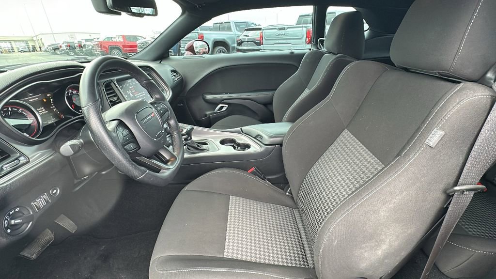 Used 2023 Dodge Challenger R/T Scat Pack RWD image 9