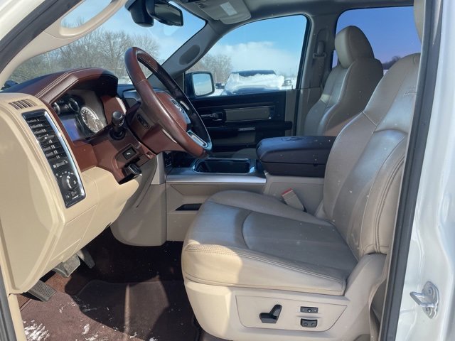 Used 2016 RAM 1500 Laramie w/ Convenience Group image 8