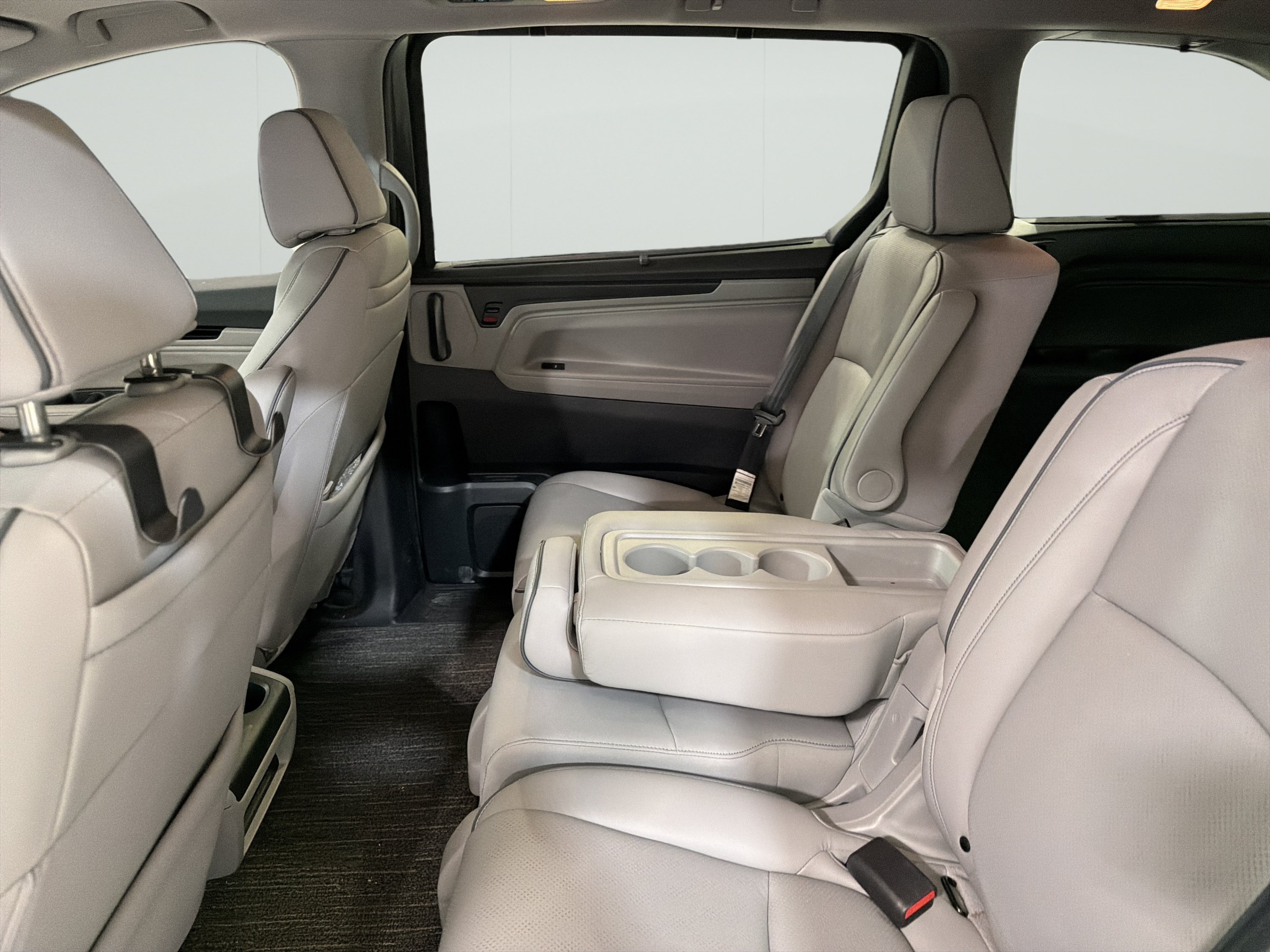 Used 2024 Honda Odyssey Elite image 12