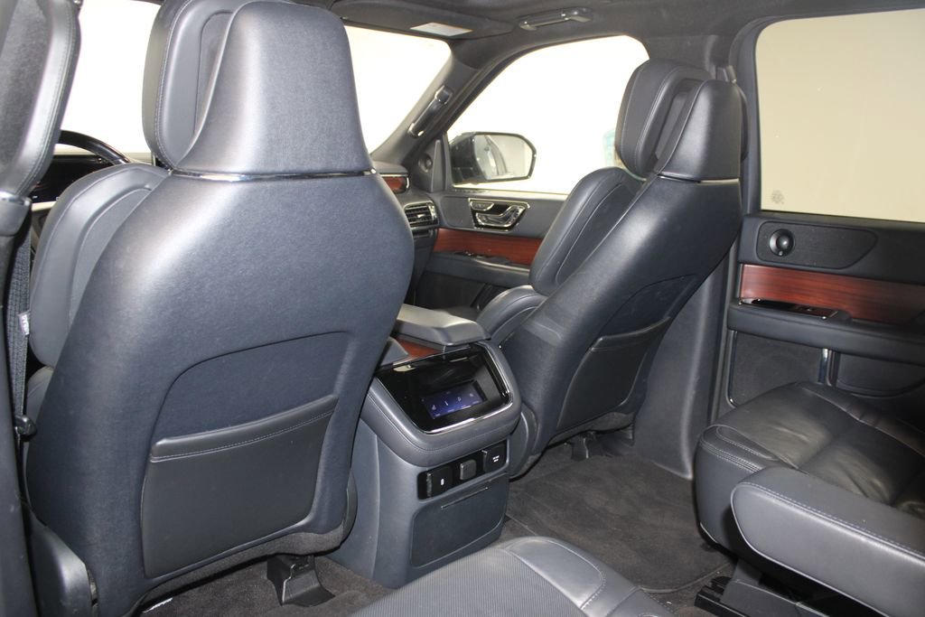 Used 2023 Lincoln Navigator Reserve image 29