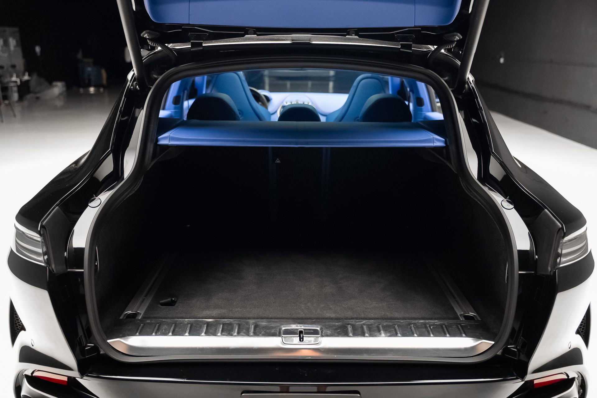 Used 2023 Aston Martin DBX 707 image 74