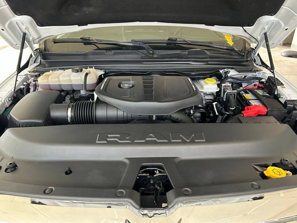 Used 2025 RAM 1500 Limited w/ Bed Utility Group AWD/4WD image 12