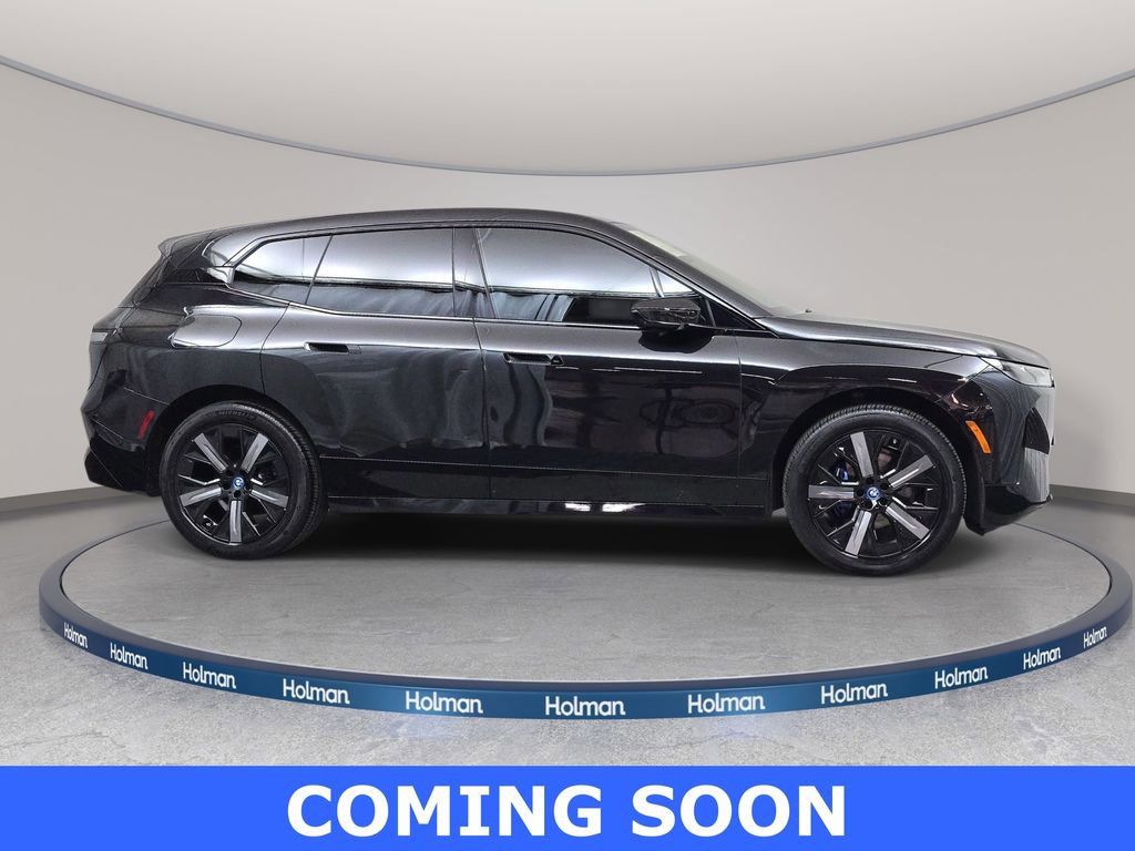 Used 2024 BMW iX xDrive50 w/ Sport Package image 4