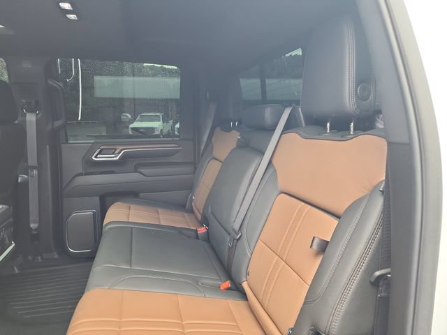 Used 2024 Chevrolet Silverado 3500 High Country w/ High Country Premium Package AWD/4WD image 17