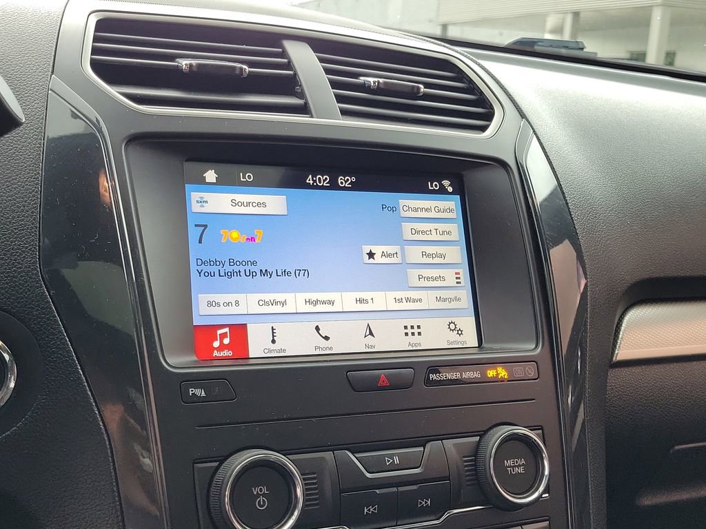 Certified 2019 Ford Explorer XLT w/ Equipment Group 202A AWD/4WD image 27