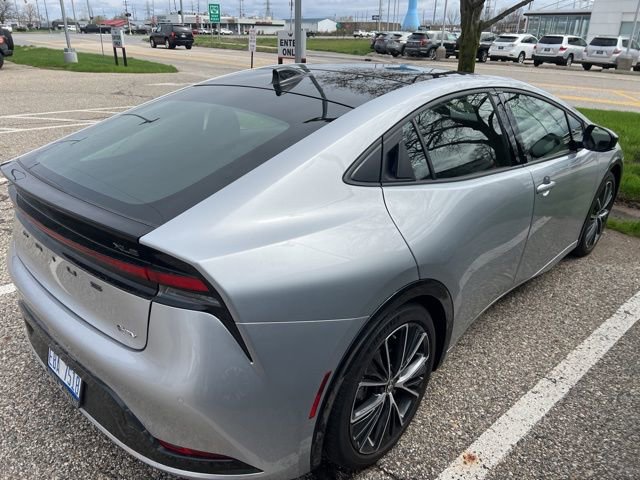 Used 2024 Toyota Prius XLE image 9