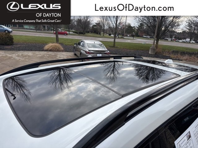 Used 2023 BMW X7 M60i w/ Executive Package image 10