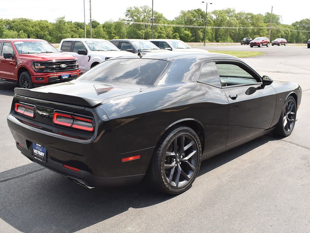 Used 2023 Dodge Challenger R/T w/ Plus Package image 15