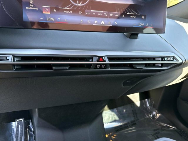 New 2026 BMW iX xDrive60 w/ M Sport Package image 30