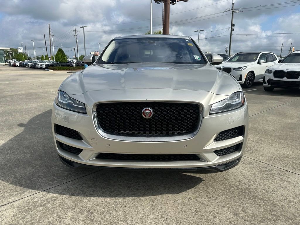 Used 2017 Jaguar F-PACE Prestige image 2