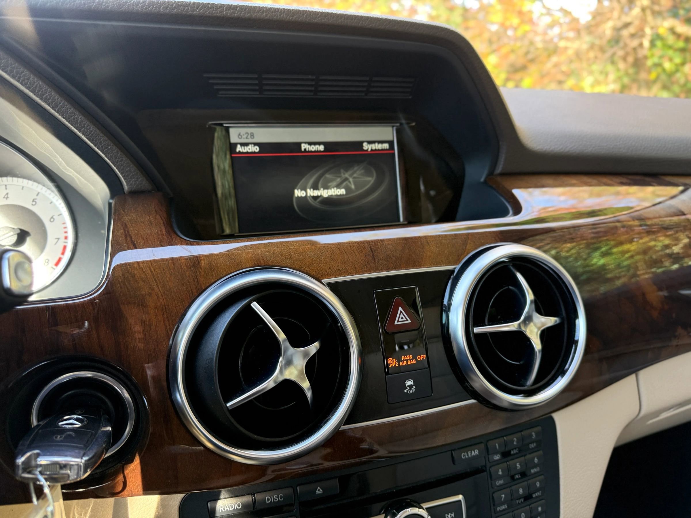 Used 2014 Mercedes-Benz GLK 350 4MATIC image 44