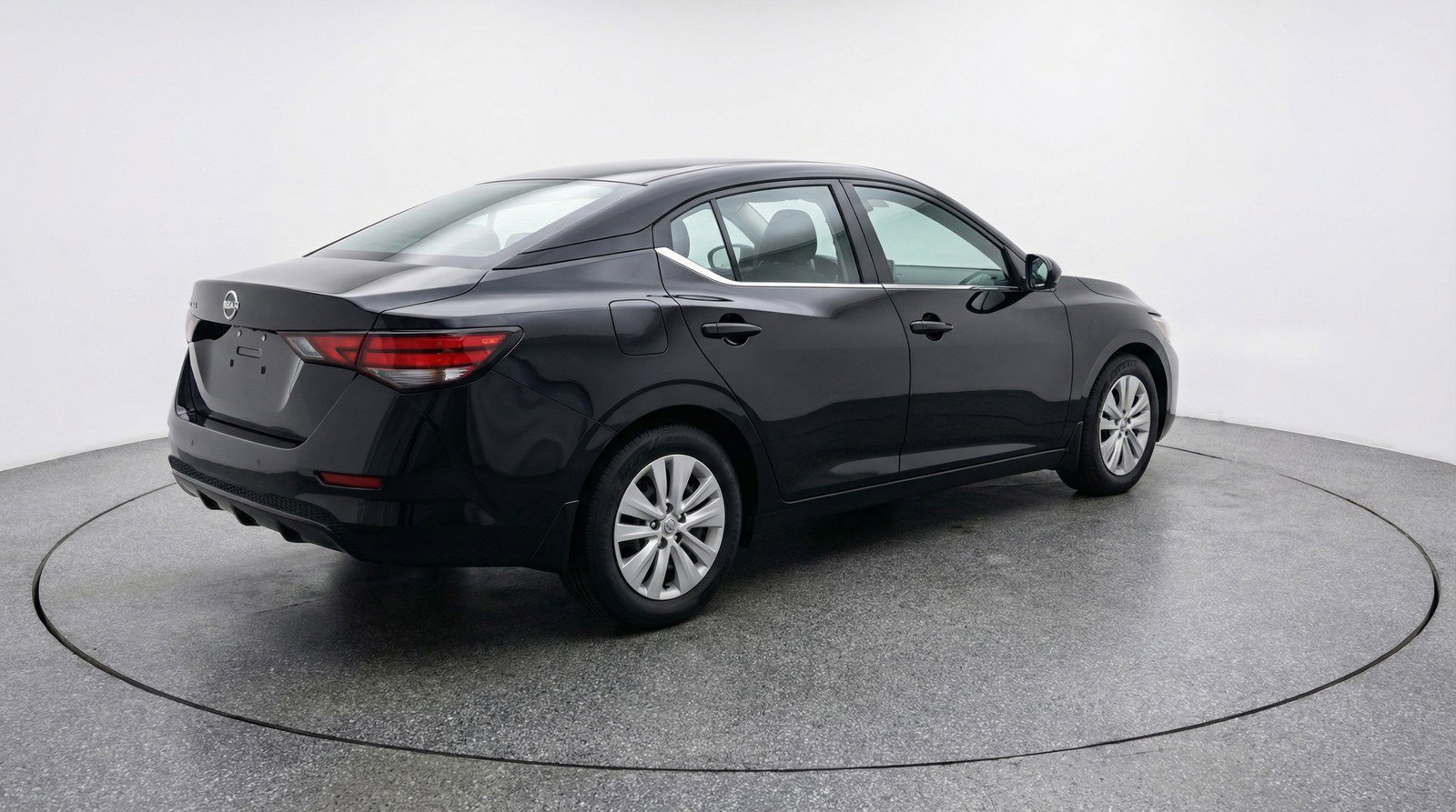 Used 2025 Nissan Sentra S FWD image 9