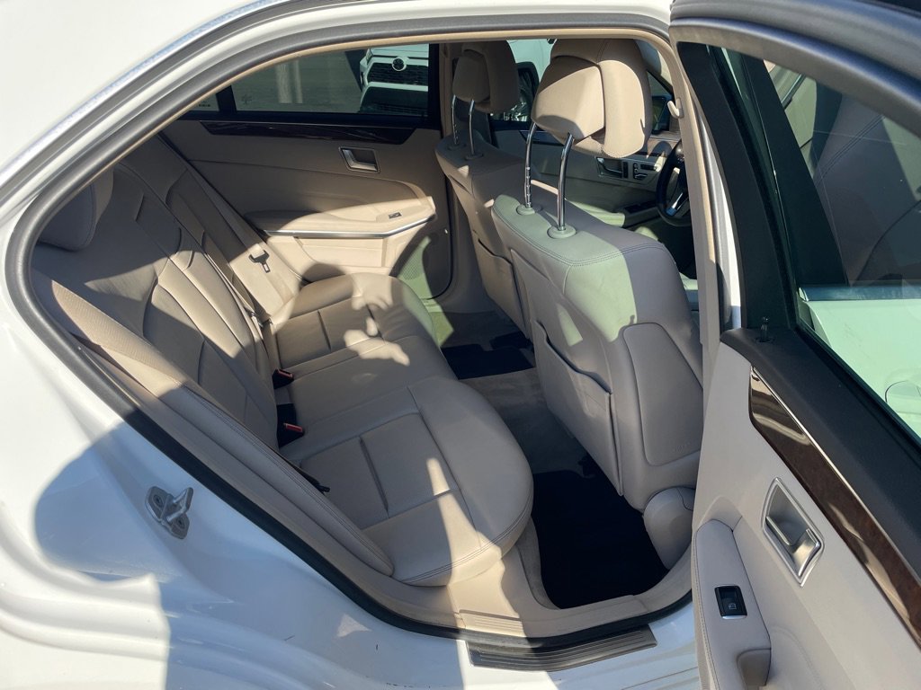 Used 2014 Mercedes-Benz E 350 Sedan image 20