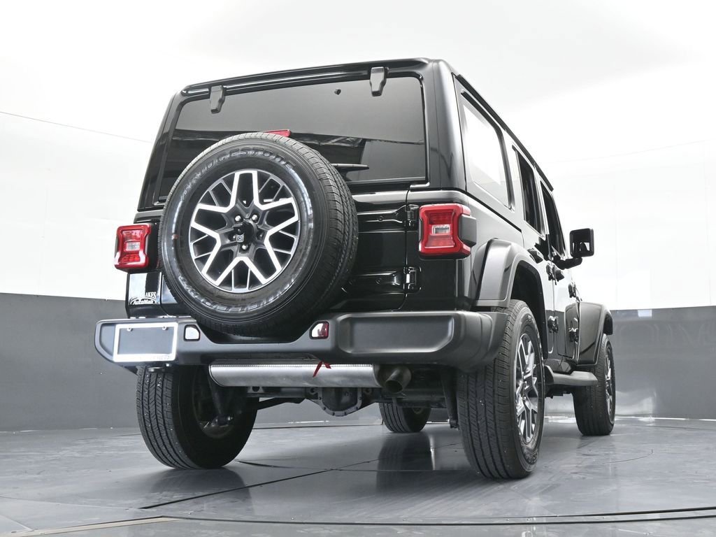 Used 2024 Jeep Wrangler Sahara image 54