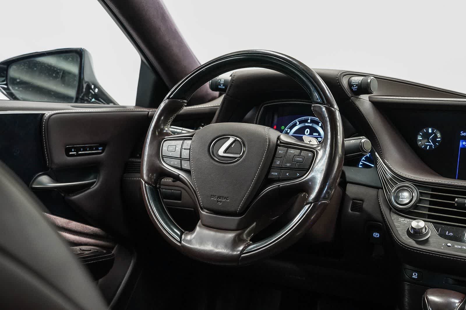 Used 2020 Lexus LS 500 w/ Interior Upgrade Package RWD image 15