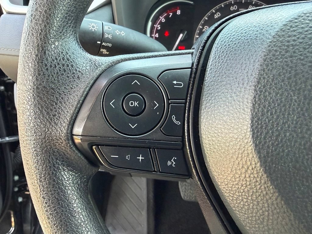 Used 2025 Toyota RAV4 XLE AWD/4WD image 24