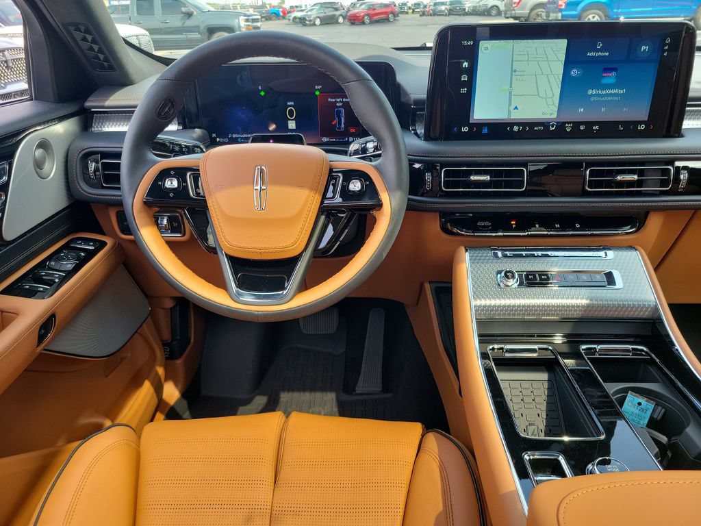New 2026 Lincoln Aviator Black Label w/ Jet Appearance Package AWD/4WD image 12