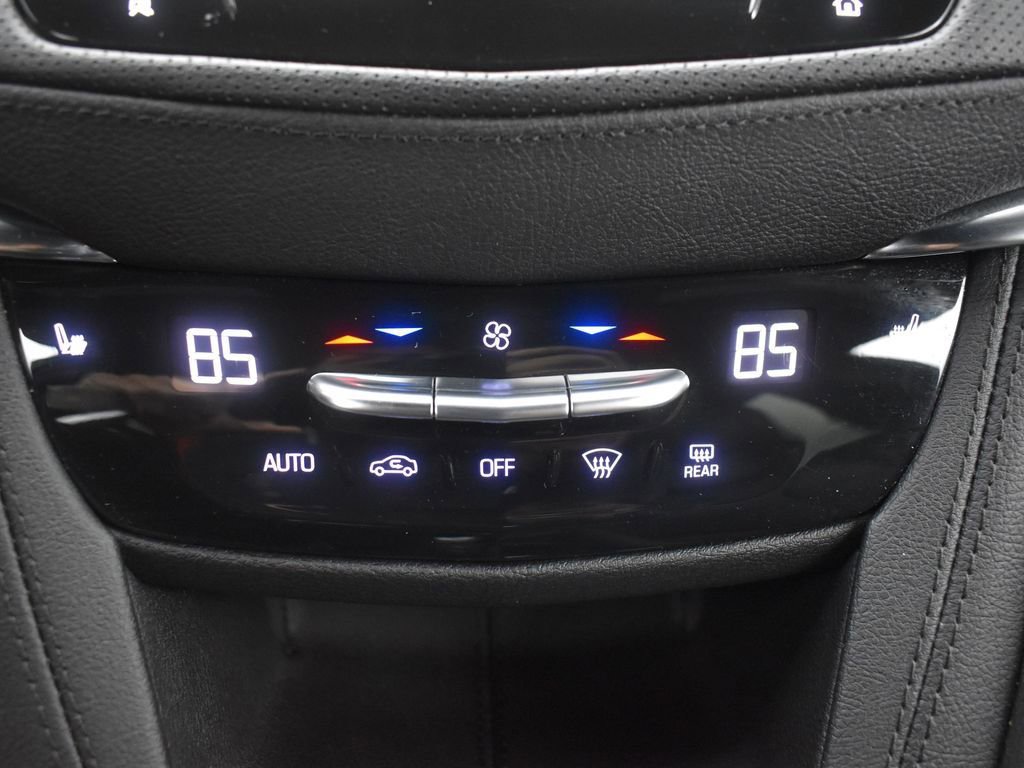 Used 2022 Cadillac XT5 Sportv w/ LPO, ONYX Package image 21