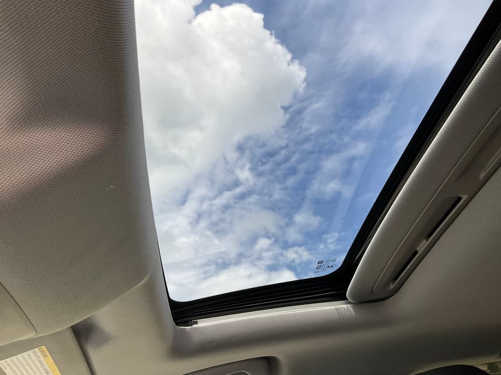 Used 2019 Chevrolet Trax Premier FWD image 16