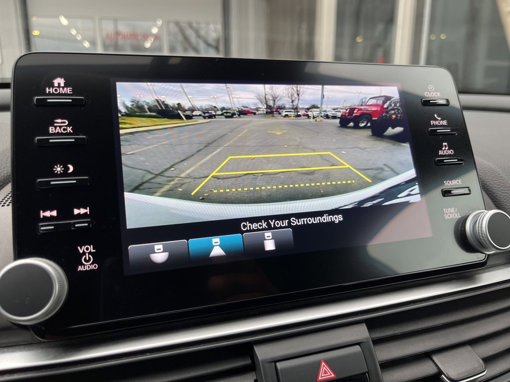 Used 2022 Honda Accord Sport image 8