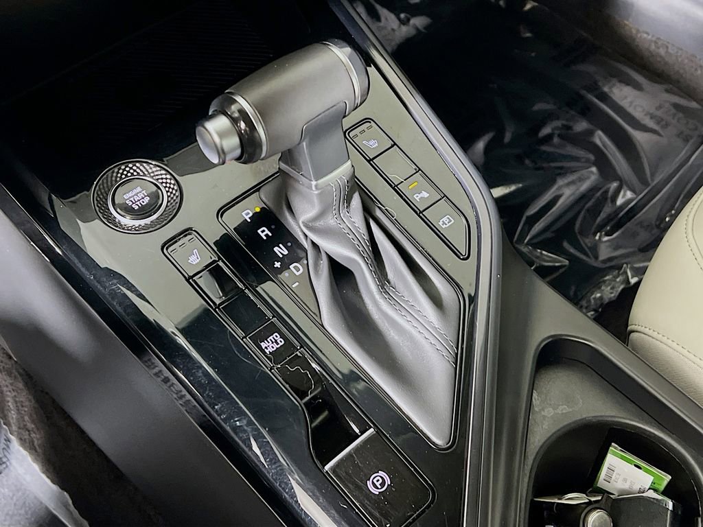 Used 2024 Kia Niro EX Touring FWD image 16