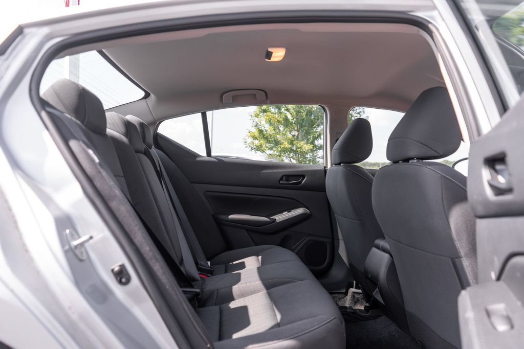 Used 2023 Nissan Altima 2.5 S FWD image 13