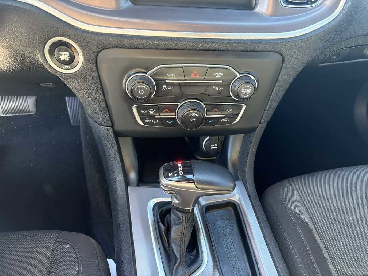 Used 2019 Dodge Charger SXT image 22
