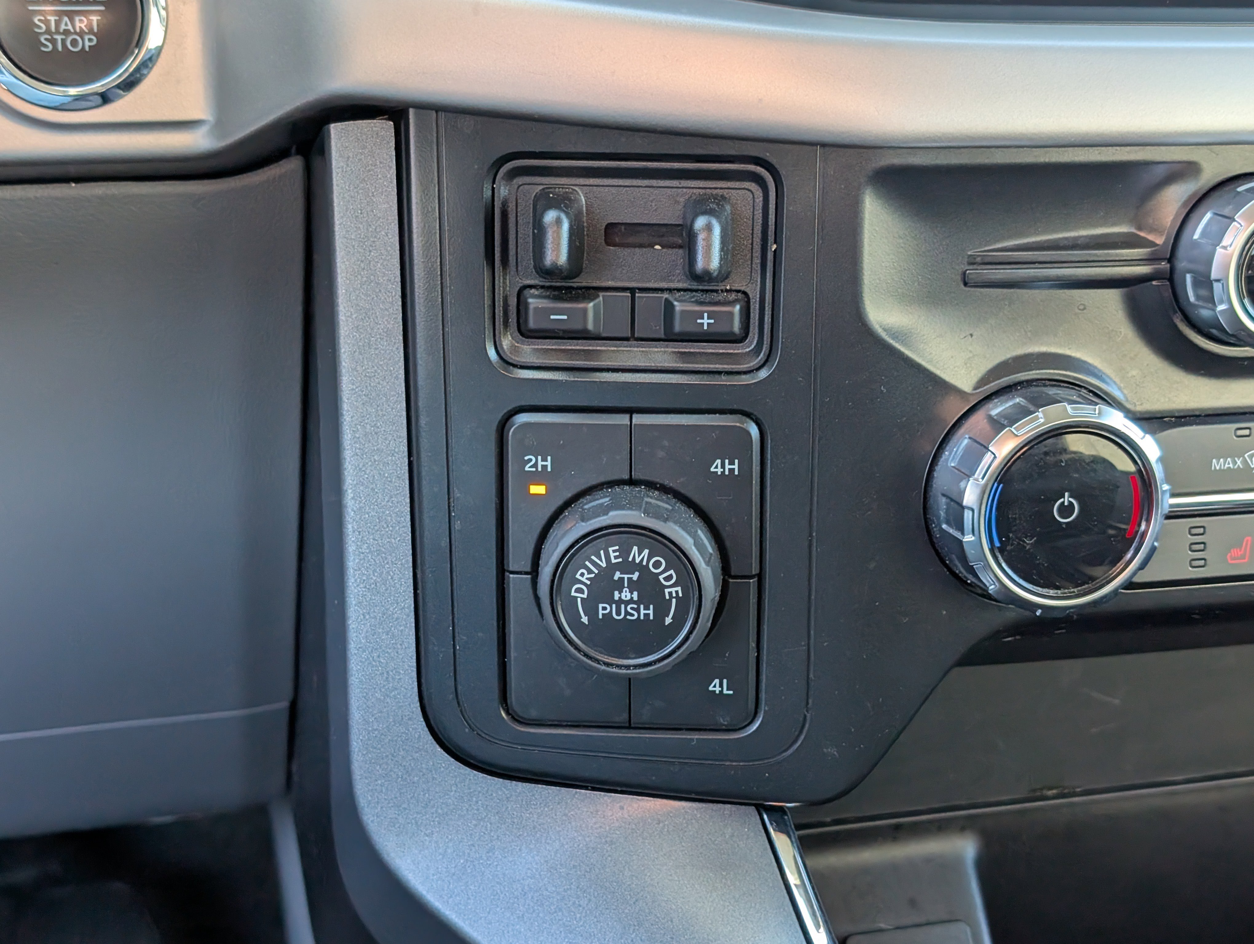 Certified 2022 Ford F150 XLT w/ Equipment Group 302A High image 26