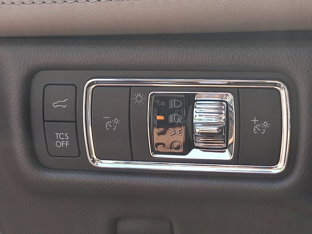 Used 2022 Lincoln Nautilus Reserve AWD/4WD image 25