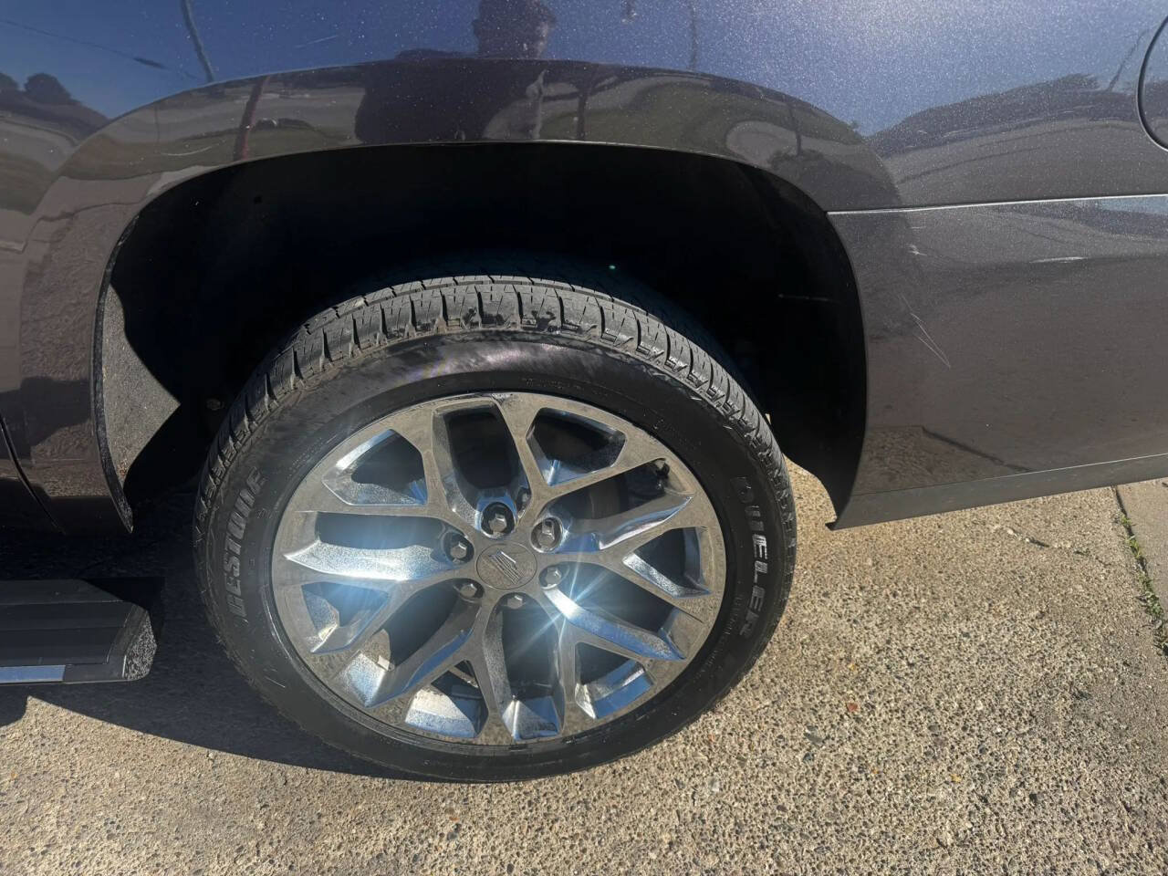 Used 2016 Cadillac Escalade ESV Platinum AWD/4WD image 19