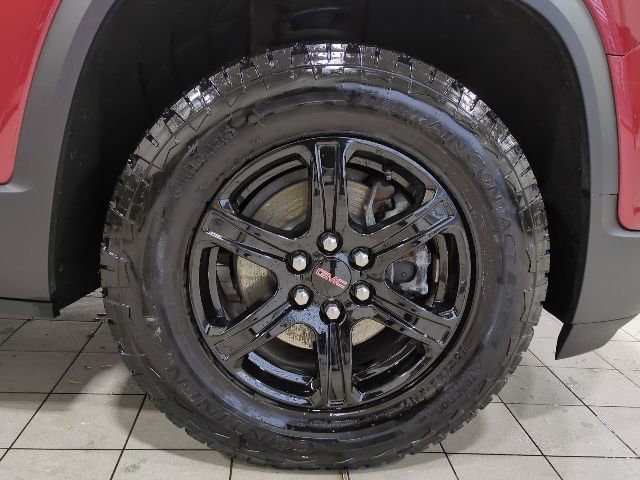 Used 2023 GMC Acadia AT4 image 20