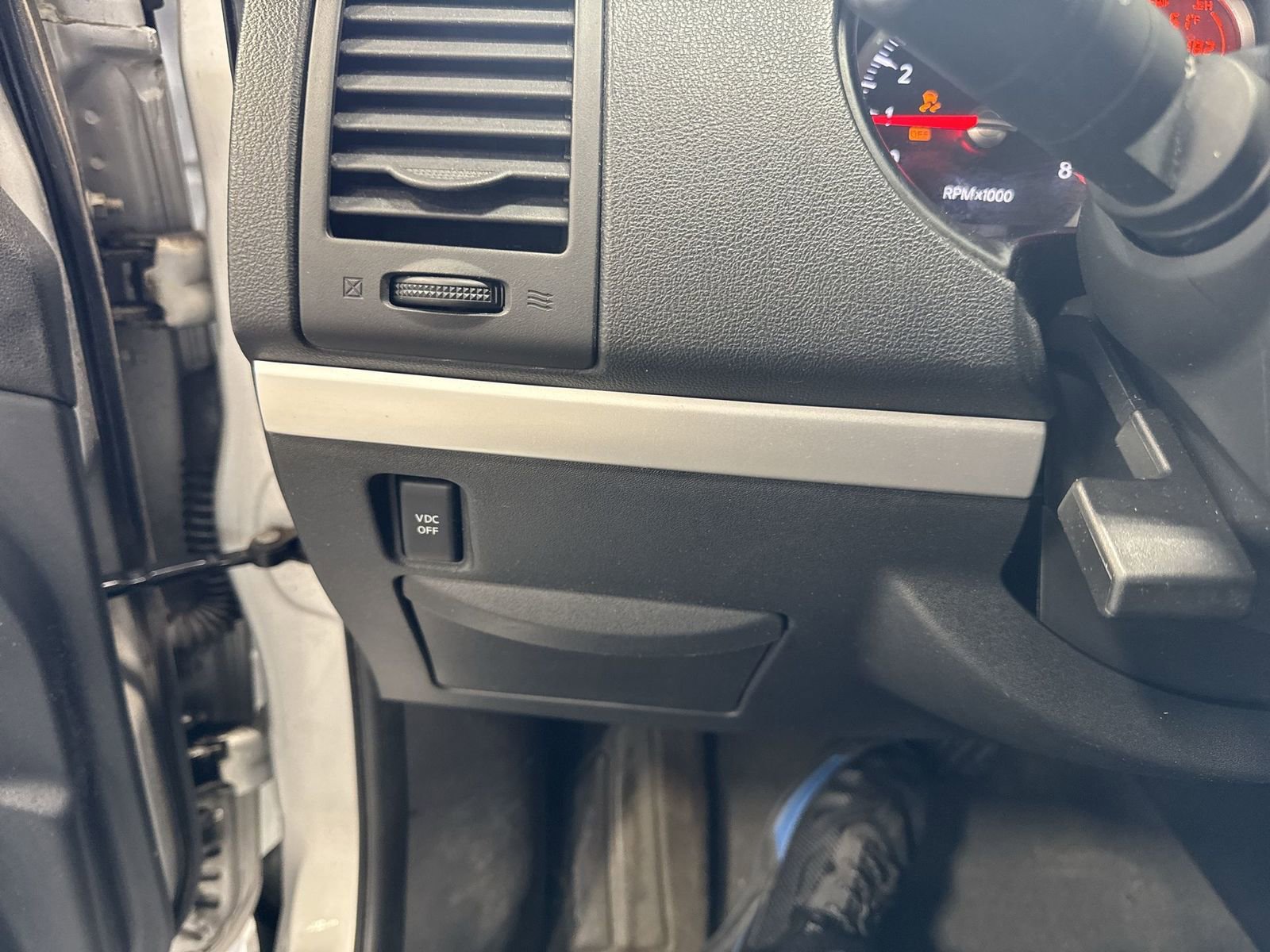 Used 2011 Nissan Sentra 2.0 SR FWD image 19