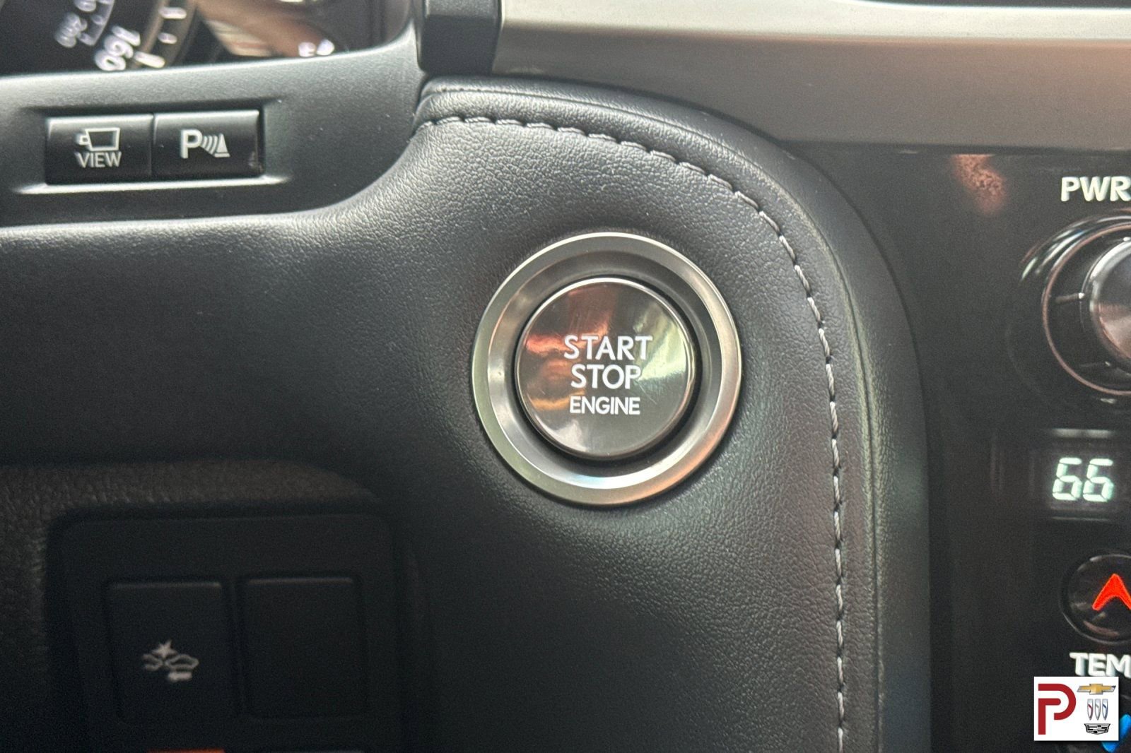 Used 2019 Lexus LX 570 4WD w/ Luxury Package image 30