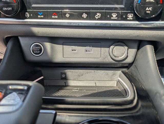 Used 2023 Nissan Rogue Platinum w/ Platinum Premium Package FWD image 27