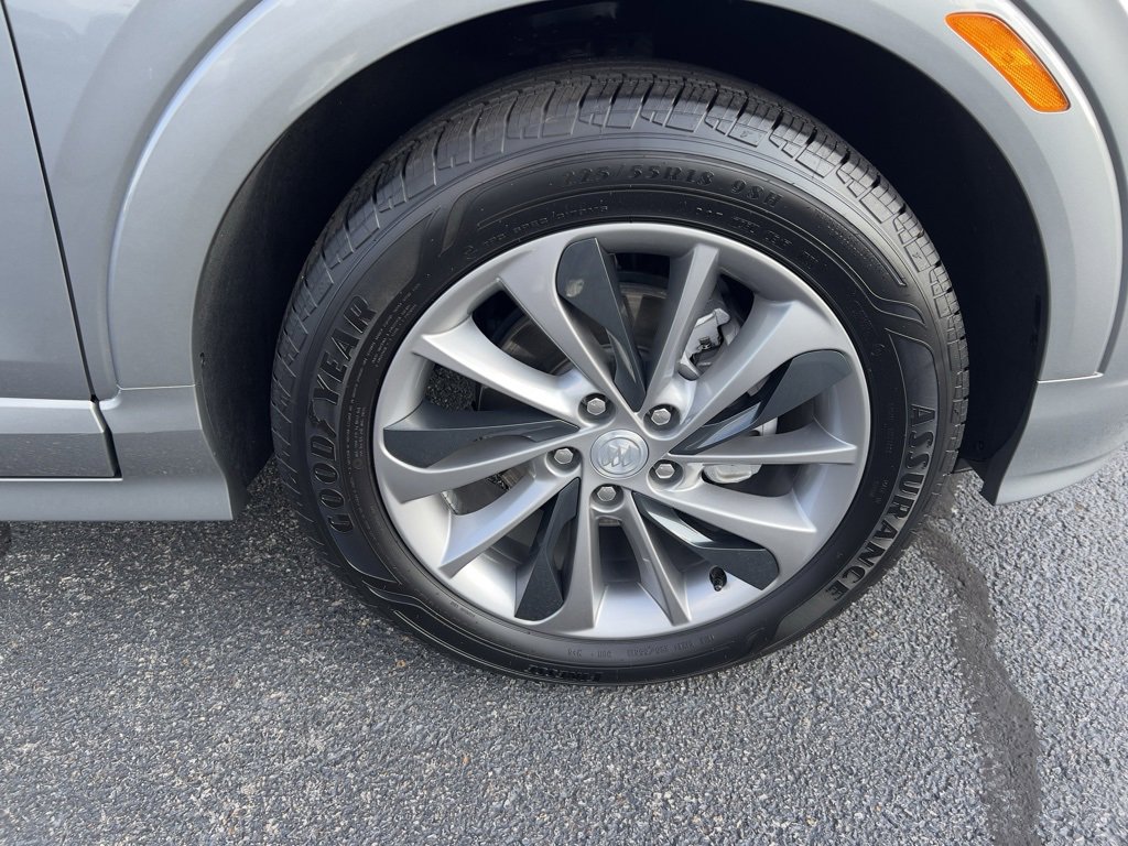 Used 2023 Buick Encore GX Select w/ Sport Touring Package image 10