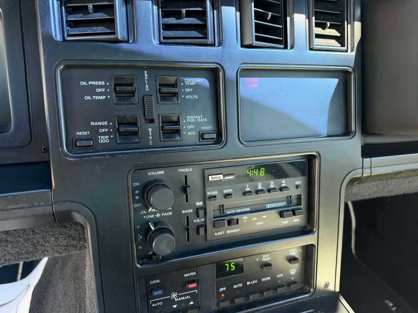 Used 1988 Chevrolet Corvette Coupe RWD image 17