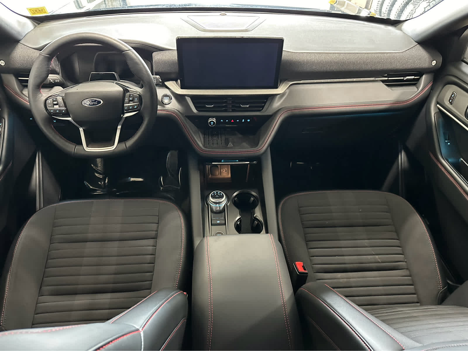 Used 2025 Ford Explorer ST-Line w/ Premium Package AWD/4WD image 14