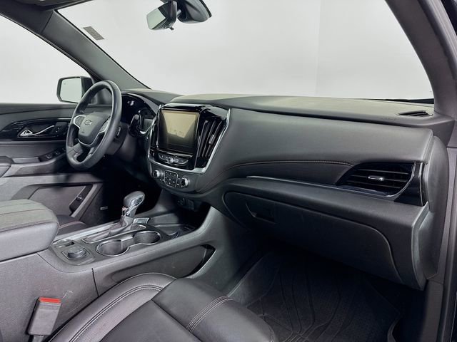 Used 2023 Chevrolet Traverse RS w/ LPO, Floor Liner Package image 32