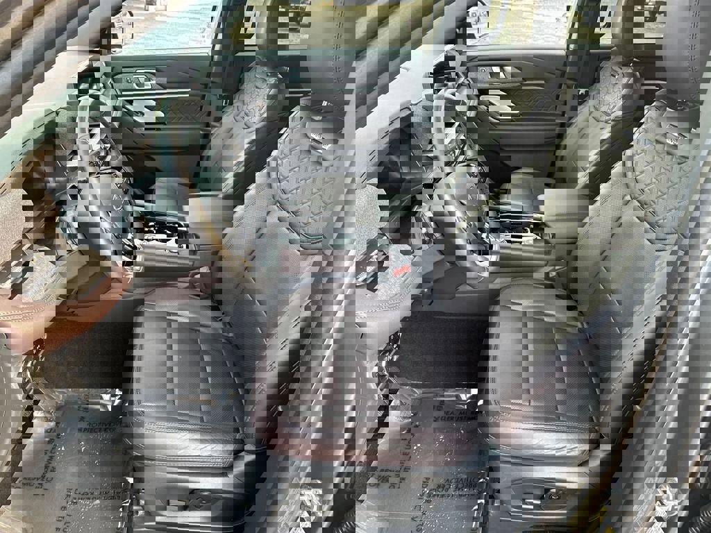 Used 2025 Ford Explorer Platinum w/ LUX Leather Package image 11