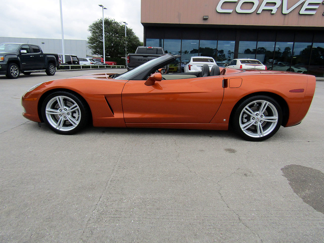 Used 2008 Chevrolet Corvette Convertible w/ Preferred Equipment Group RWD image 8