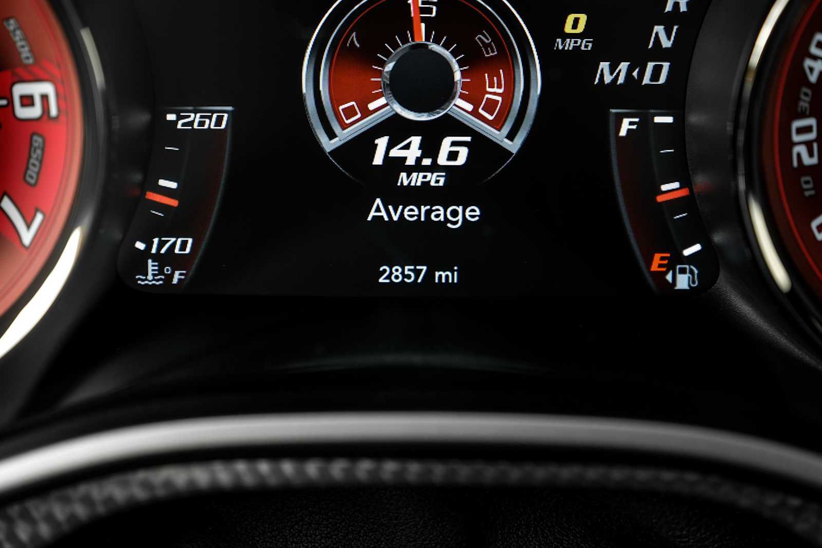 Used 2015 Dodge Challenger SRT Hellcat RWD image 19